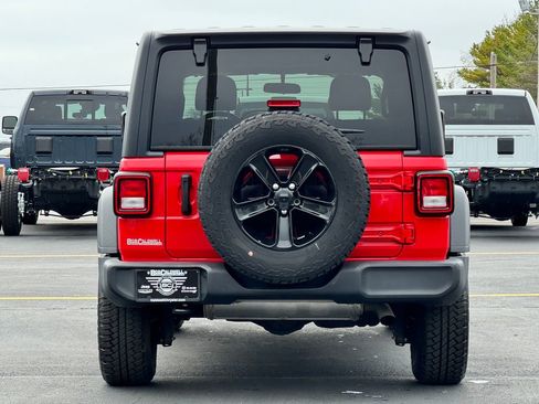 Used 2021 Jeep Wrangler Unlimited Sport AWD/4WD image 6