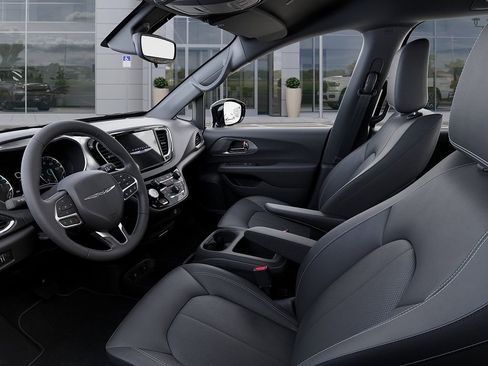 New 2026 Chrysler Voyager LX FWD image 22