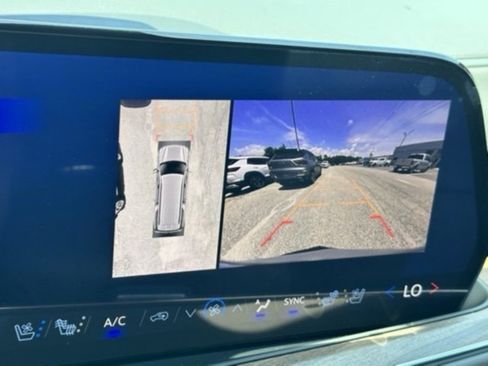 New 2026 Chevrolet Suburban High Country image 10