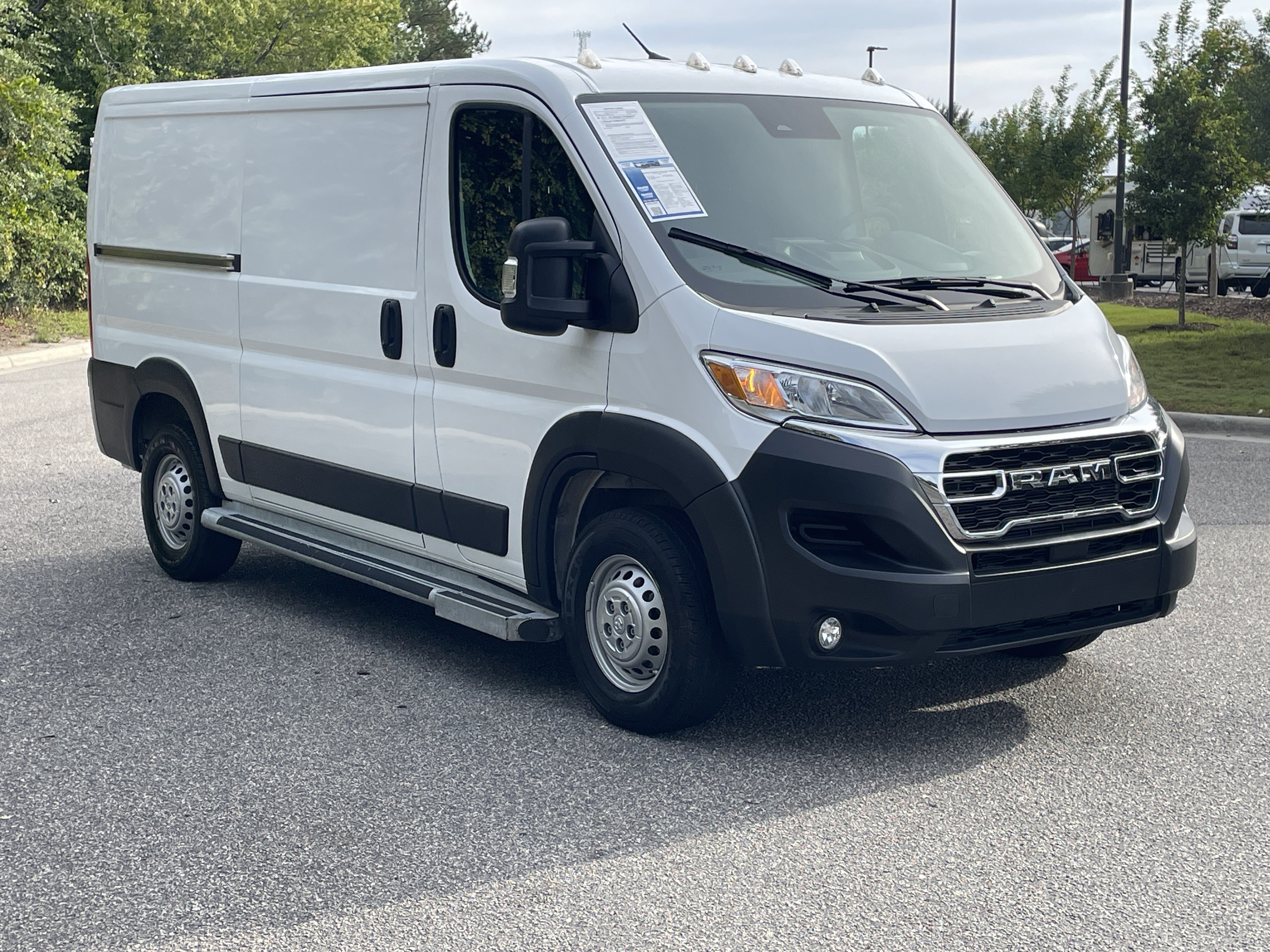 Used 2025 RAM ProMaster 2500 w/ U-Haul Equipment Group FWD image 2