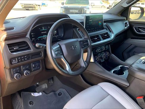 Used 2024 Chevrolet Tahoe Z71 w/ Z71 Off-Road Package image 17