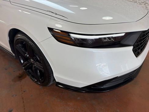 Used 2025 Honda Accord Sport image 9