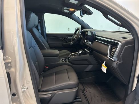 New 2026 GMC Canyon Elevation w/ Convenience Package image 24