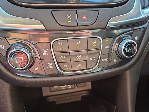 Used 2023 Chevrolet Equinox Premier AWD/4WD image 54