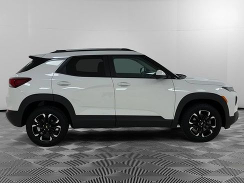 Certified 2022 Chevrolet TrailBlazer LT w/ Convenience Package AWD/4WD image 6