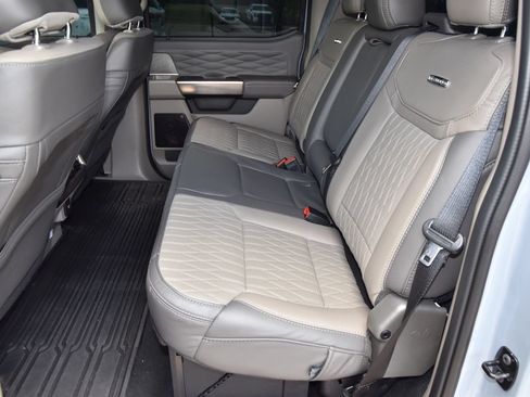 Used 2026 Ford F350 Platinum w/ Platinum Plus Package AWD/4WD image 11