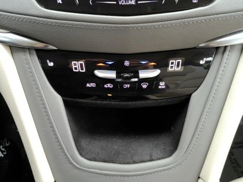 Used 2017 Cadillac XT5 Luxury w/ Driver Awareness Package image 45