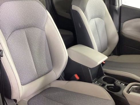 Used 2025 Subaru Forester Premium image 17