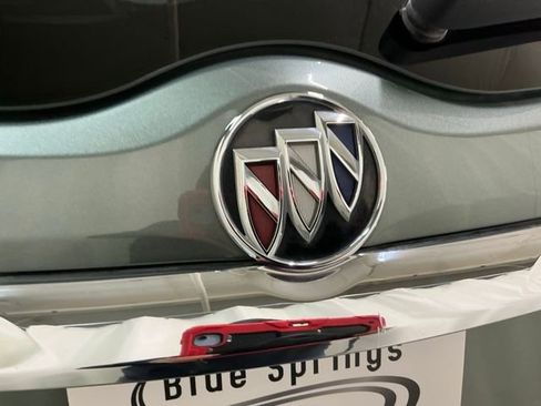 Used 2023 Buick Enclave Avenir w/ Avenir Technology Package image 5