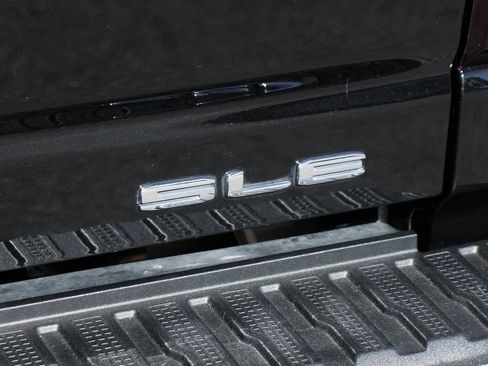 Used 2021 GMC Sierra 3500 SLE w/ SLE Value Package image 46