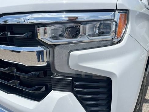 Used 2023 Chevrolet Silverado 1500 LT RWD image 4