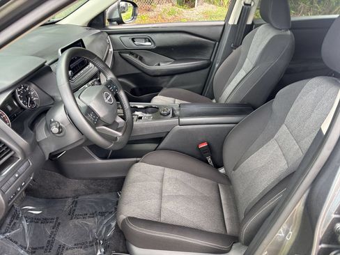 Used 2026 Nissan Rogue SV AWD/4WD image 27