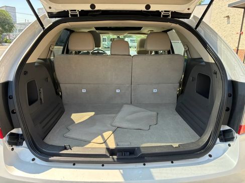 Used 2011 Ford Edge SEL w/ 202A Rapid Spec Order Code FWD image 19