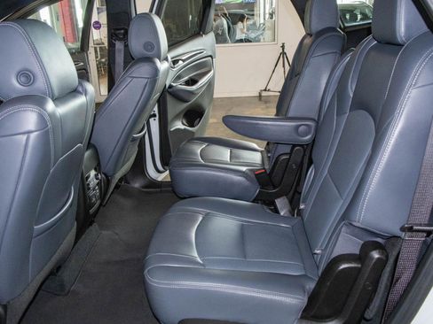 Used 2024 Buick Enclave Premium image 14