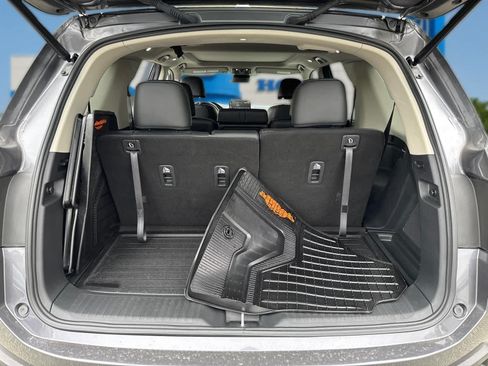 Used 2025 Honda Pilot Touring image 35