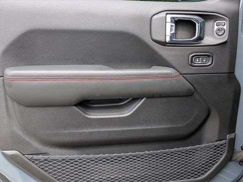 New 2025 Jeep Wrangler Unlimited Rubicon image 16