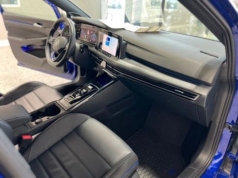 Used 2024 Volkswagen Golf R image 25