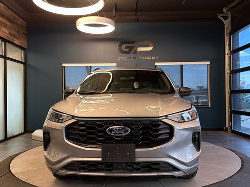 Used 2023 Ford Escape ST-Line image 8