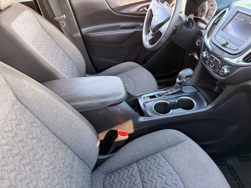 Used 2023 Chevrolet Equinox LT FWD image 16