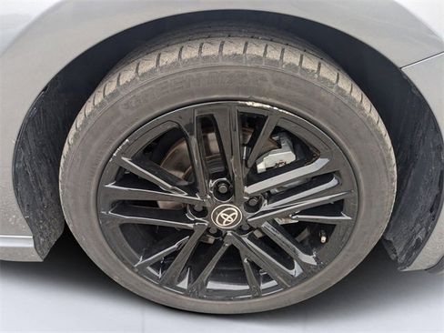 Used 2025 Toyota Camry SE image 10