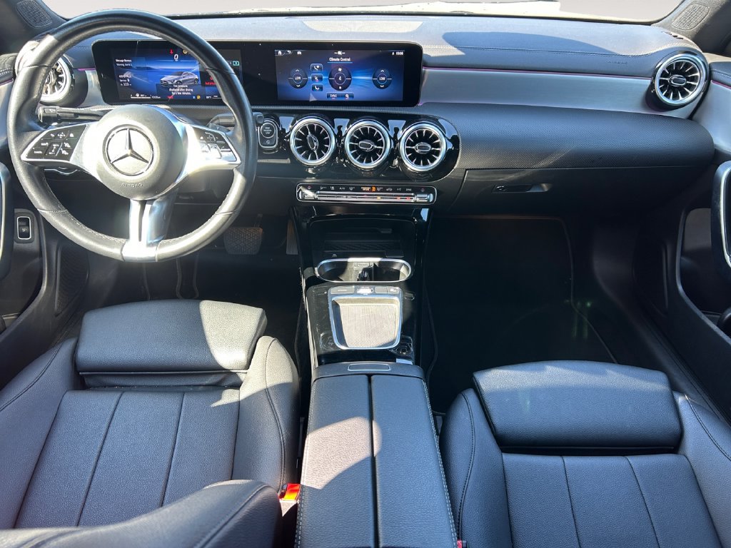 Used 2025 Mercedes-Benz CLA 250 image 10