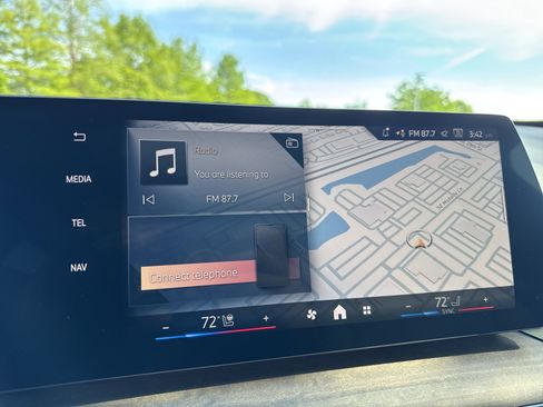 New 2026 BMW X1 xDrive28i AWD/4WD image 15
