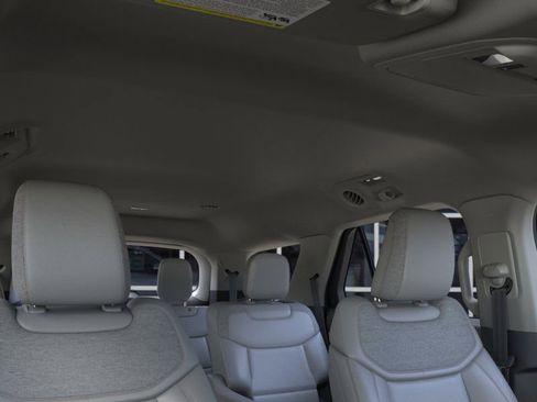 New 2026 Ford Explorer Active image 22