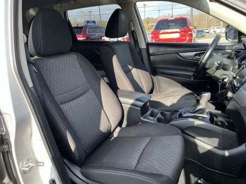 Used 2020 Nissan Rogue S w/ Special Edition Package image 26