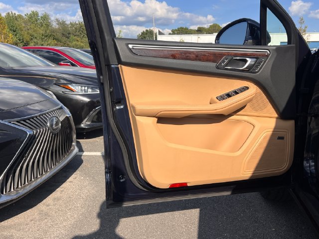 Used 2017 Porsche Macan S AWD/4WD image 10