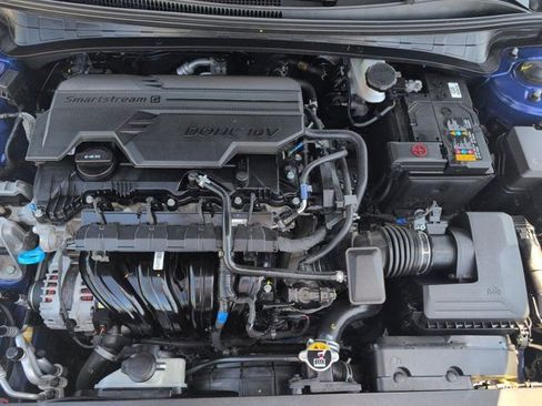 Used 2025 Hyundai Elantra SEL image 30