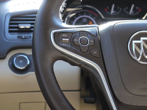 Used 2014 Buick Regal image 37