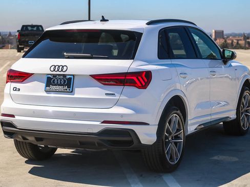 New 2025 Audi Q3 2.0T Premium image 7