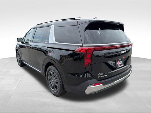 New 2026 Kia Carnival SX FWD image 5