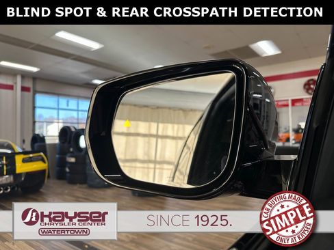 New 2025 Jeep Grand Cherokee Limited w/ Black Appearance Package image 9