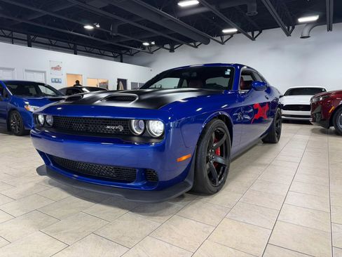 Used 2022 Dodge Challenger SRT Hellcat Redeye RWD image 11