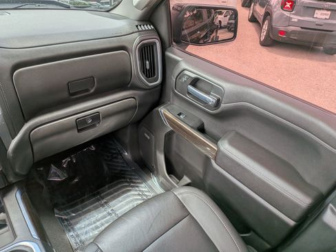 Used 2021 Chevrolet Silverado 1500 LT Trail Boss w/ Convenience Package II AWD/4WD image 18
