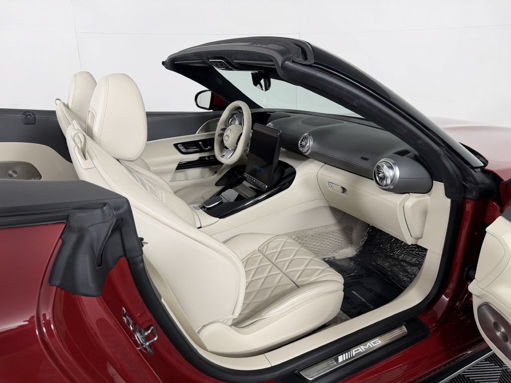 Used 2024 Mercedes-Benz SL 43 AMG image 54