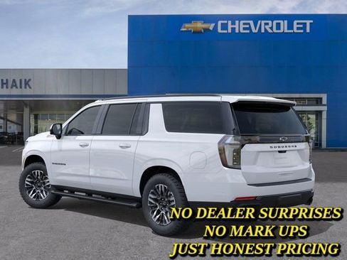 New 2026 Chevrolet Suburban Z71 w/ Comfort Package AWD/4WD image 3