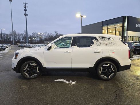 New 2025 Kia Telluride S image 13