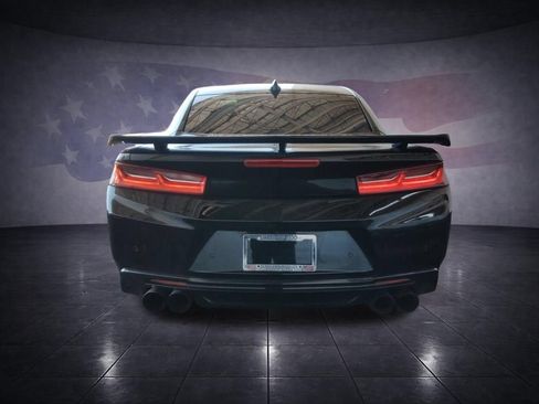 Used 2016 Chevrolet Camaro SS RWD image 4