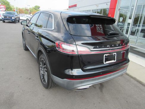 Used 2019 Lincoln Nautilus Reserve w/ Interior Protection Package AWD/4WD image 9