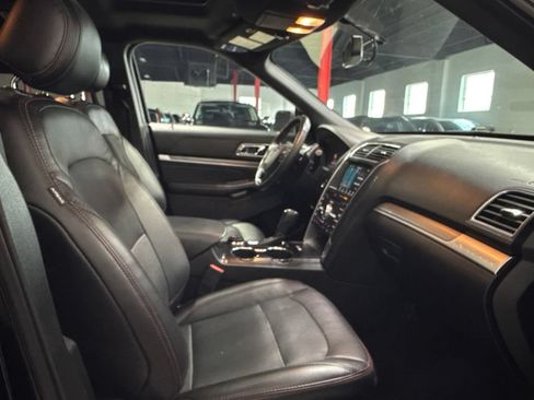 Used 2017 Ford Explorer Sport w/ Equipment Group 401A AWD/4WD image 27