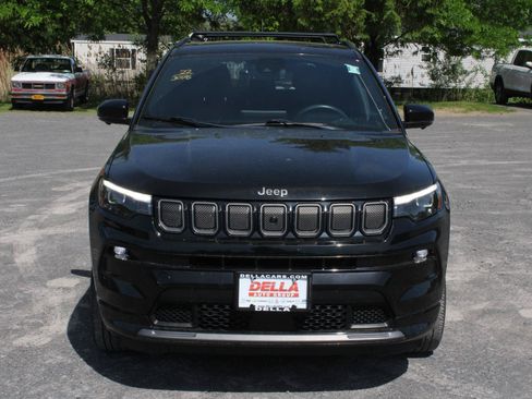 Used 2022 Jeep Compass High Altitude AWD/4WD image 2