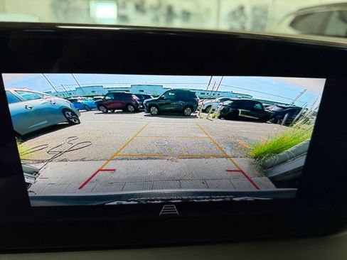 Used 2025 Buick Encore GX Preferred image 17