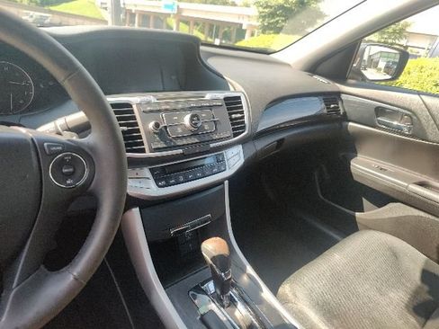 Used 2014 Honda Accord Sport image 24