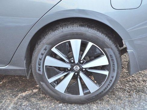 Used 2020 Nissan Altima 2.5 SV image 12