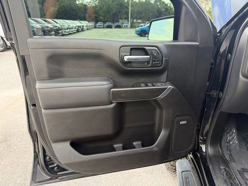 Used 2022 GMC Sierra 1500 AT4 w/ AT4 Premium Package AWD/4WD image 17