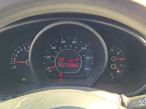 Used 2017 Kia Soul + image 14