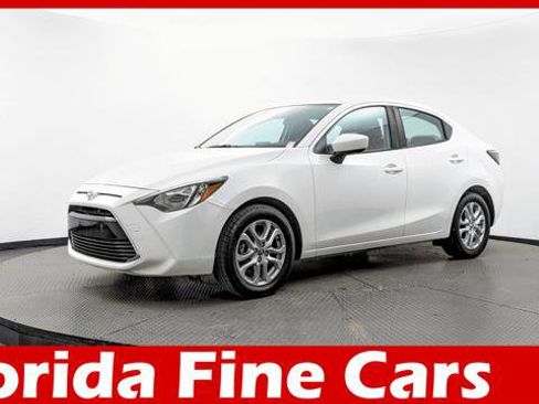 Used 2018 Toyota Yaris iA image 1