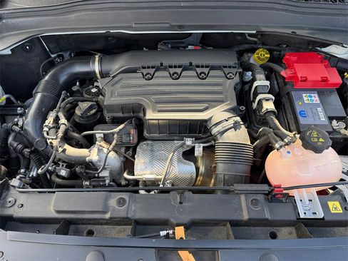 Used 2022 Jeep Renegade Latitude w/ Convenience Group image 20